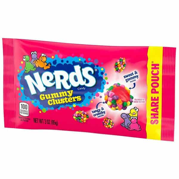 Nerdi Gummy Clusters sladkarije, barviti gumijasti kroglice s okusom medu, sladki in teksturno hrustljavi, idealni za sladko razvajanje, zabaven prigrizek za vse starosti.