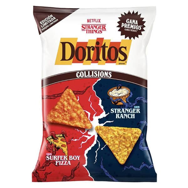 Vsebina za ALT: Okusne ameriške dobrote Doritos collisions v limitirani izdaji, z okusi Stranger Ranch in Surfer Boy Pizza, primerne za ljubitelje začinjenih prigrizkov in medene ameriške hrane.